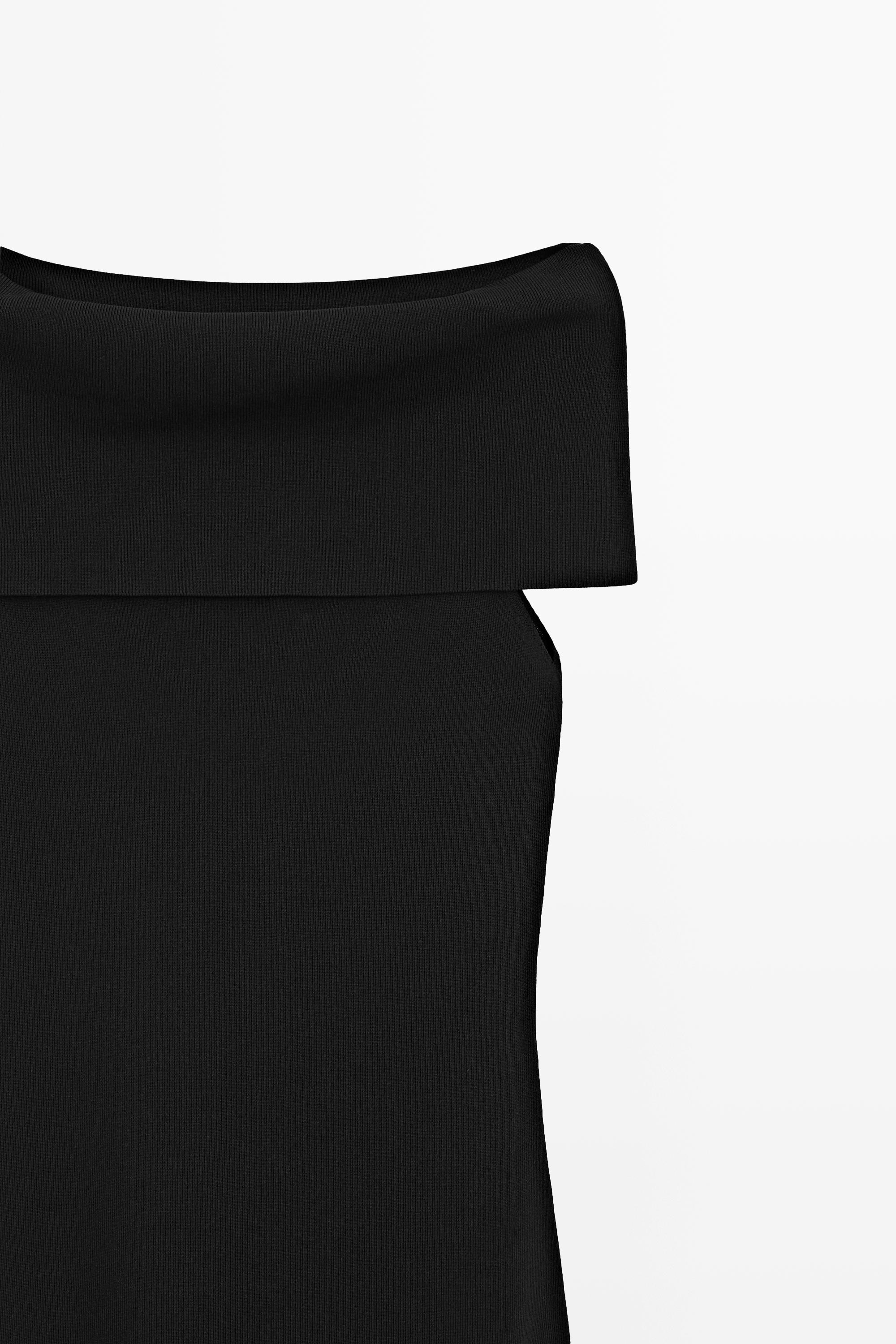 Knit midi dress with exposed shoulders